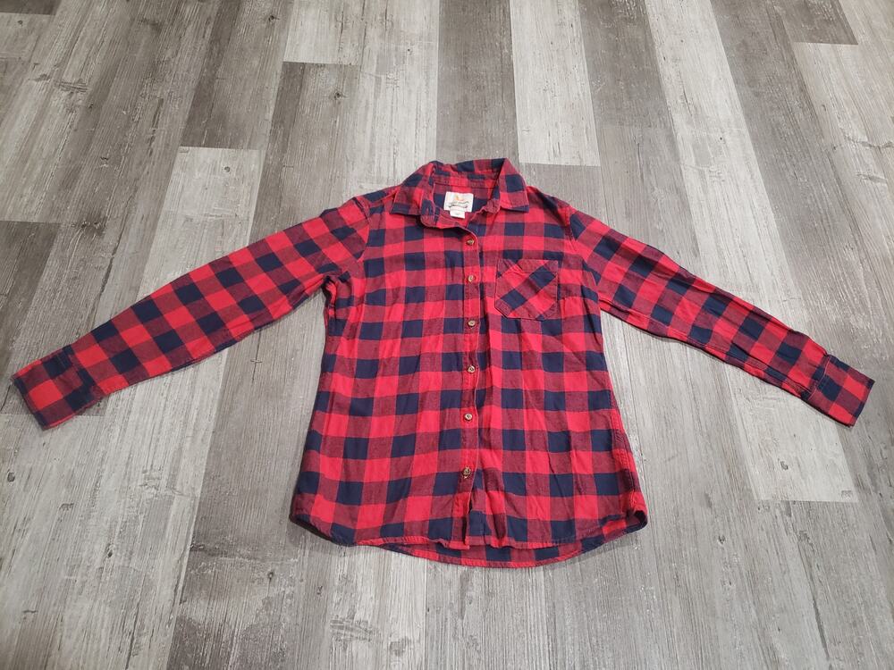 Field & Stream Red & Blue Plaid Button Up Long Sleeved Shirt